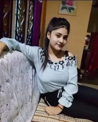Call Girls Service in Saltora